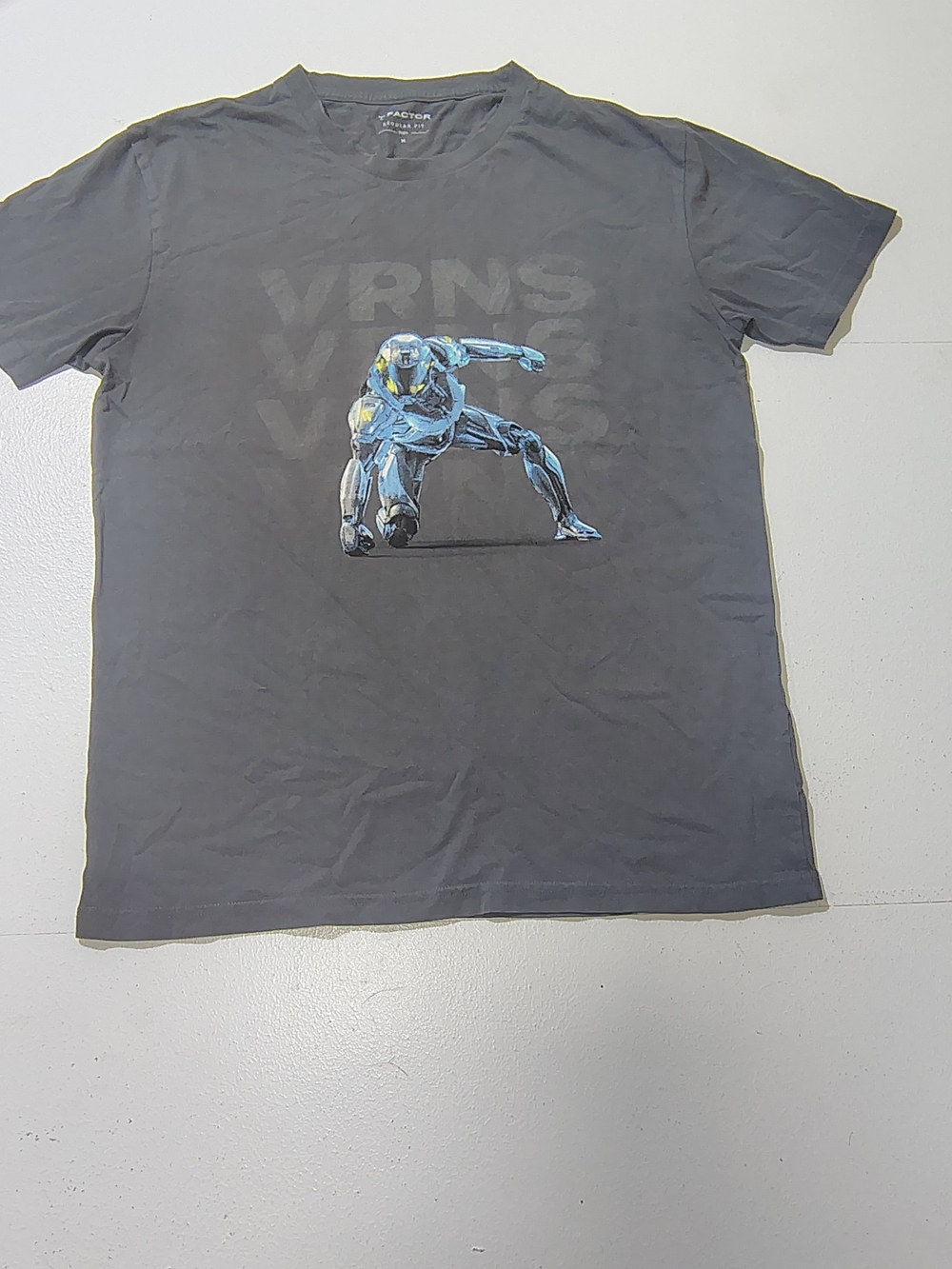 T Factor Varonis Robot Sci-Fi Graphic T-Shirt Men's  M  Gray 100% Cotton